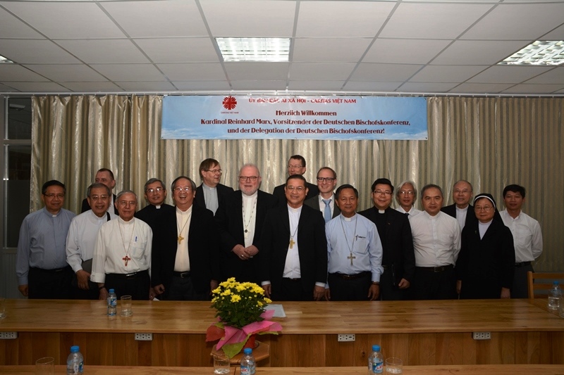 Đức Hồng Y Reinhard Marx - Chủ tịch Hội đồng Giám Mục Đức thăm và làm việc với Caritas Việt Nam